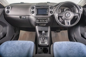 Внедорожник Volkswagen Tiguan 2012 года, 1259000 рублей, Томск