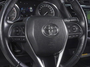 Седан Toyota Camry 2018 года, 3410000 рублей, Ростов-на-Дону