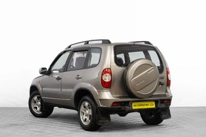 Внедорожник Chevrolet Niva 2009 года, 519000 рублей, Барнаул