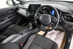 Внедорожник Toyota C-HR 2019 года, 2099000 рублей, Красноярск