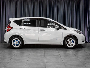 Хетчбэк Nissan Note 2017 года, 1089000 рублей, Тюмень