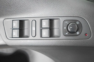Внедорожник Volkswagen Tiguan 2016 года, 1699000 рублей, Кемерово
