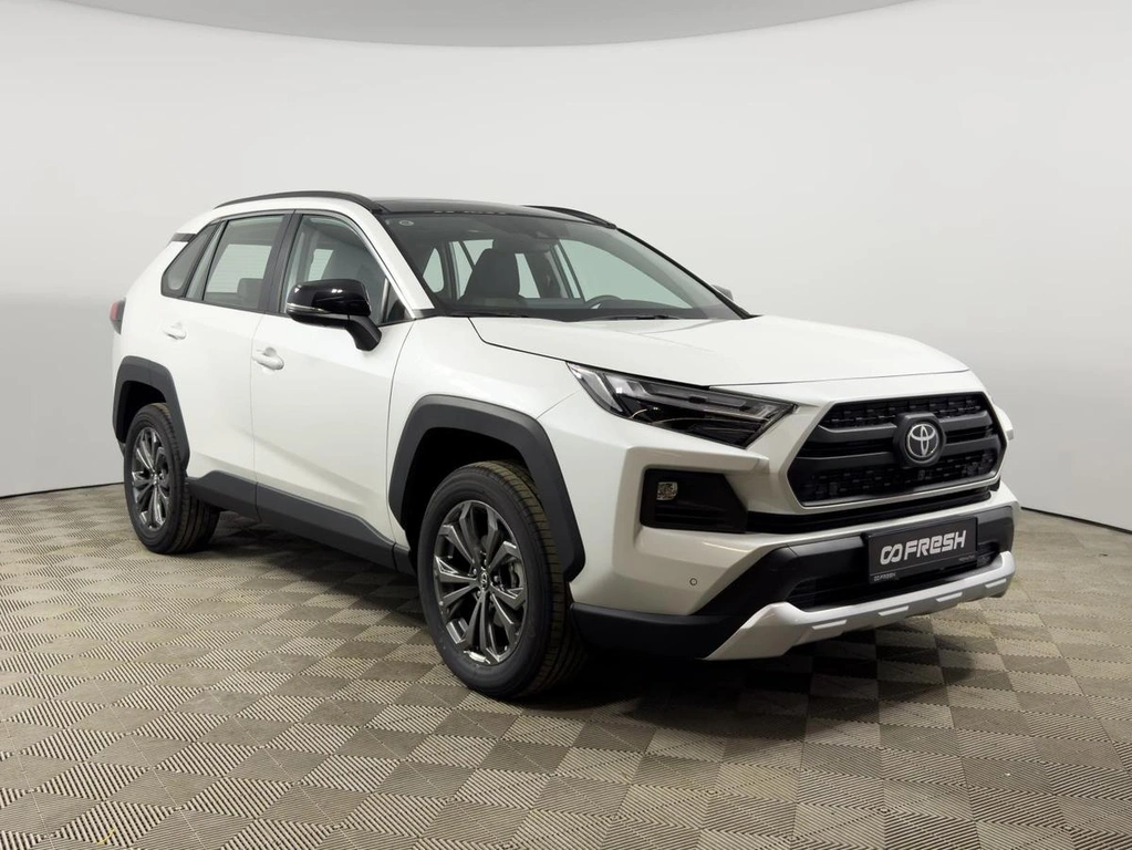 Внедорожник Toyota RAV4 2025 года, 3999000 рублей, Казань