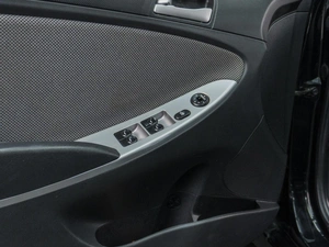 Седан Hyundai Solaris 2014 года, 1099000 рублей, Сургут