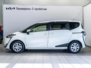Минивэн Toyota Sienta 2018 года, 1299000 рублей, Красноярск
