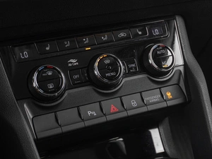 Внедорожник Skoda Karoq 2021 года, 2149000 рублей, Тюмень