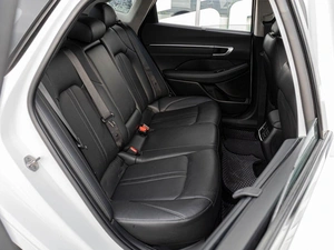 Седан Hyundai Sonata 2023 года, 2940000 рублей, Краснодар