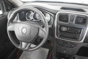 Седан Renault Logan 2017 года, 599000 рублей, Кемерово