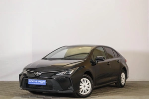 Седан Toyota Corolla 2019 года, 1819000 рублей, Тюмень
