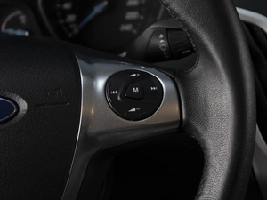 Универсал Ford Focus 2012 года, 810000 рублей, Омск