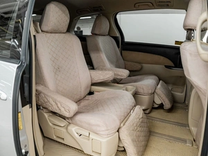 Минивэн Toyota Estima 2012 года, 2000000 рублей, Красноярск