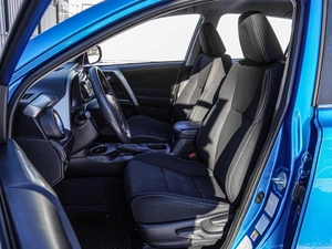 Внедорожник Toyota RAV4 2016 года, 2279000 рублей, Волгоград