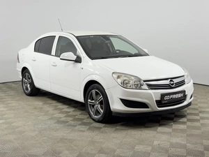 Седан Opel Astra 2011 года, 485200 рублей, Казань
