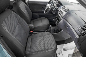 Хетчбэк Skoda Fabia 2012 года, 889000 рублей, Барнаул