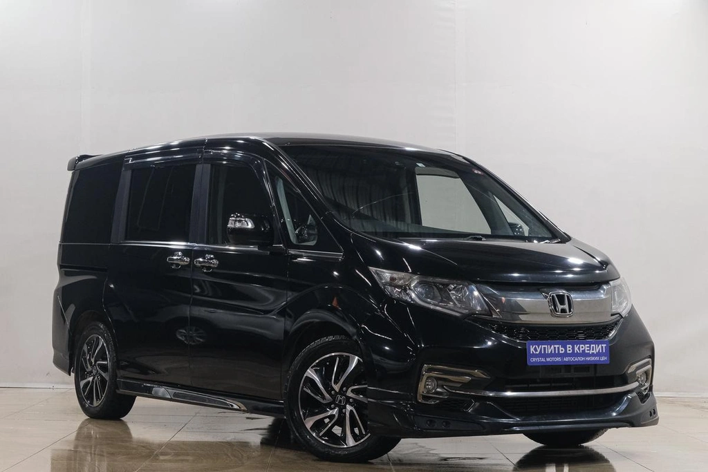 Минивэн Honda Stepwgn 2016 года, 1829000 рублей, Новокузнецк