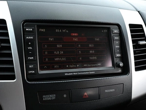 Внедорожник Mitsubishi Outlander 2011 года, 1120000 рублей, Волгоград