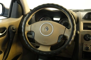 Седан Renault Megane 2006 года, 399000 рублей, Омск