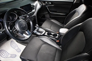 Хетчбэк Kia Ceed 2019 года, 1769000 рублей, Сургут