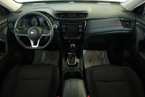 Внедорожник Nissan Rogue 2017 года, 1899000 рублей, Омск