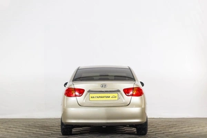 Седан Hyundai Elantra 2010 года, 679000 рублей, Тюмень
