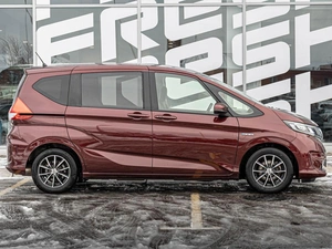 Минивэн Honda Freed 2016 года, 1367070 рублей, Краснодар