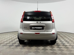 Хетчбэк Nissan Note 2011 года, 530000 рублей, Казань