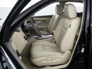 Седан Infiniti Q70 2014 года, 1827077 рублей, Москва