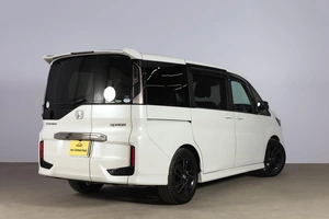 Минивэн Honda Stepwgn Spada 2019 года, 2489000 рублей, Новосибирск