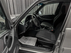 Внедорожник ВАЗ (LADA) Niva Travel 2022 года, 990000 рублей, Красноярск