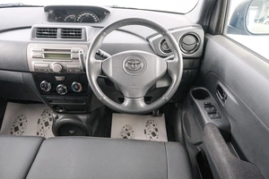 Минивэн Toyota bB 2016 года, 1249000 рублей, Красноярск