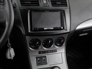 Седан Mazda 3 2011 года, 749000 рублей, Тюмень
