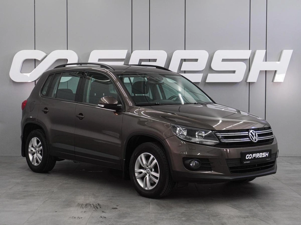 Внедорожник Volkswagen Tiguan 2014 года, 1357000 рублей, Воронеж