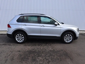 Внедорожник Volkswagen Tiguan 2019 года, 2100000 рублей, Брянск