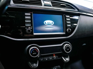 Седан Kia Rio 2018 года, 1495000 рублей, Красноярск