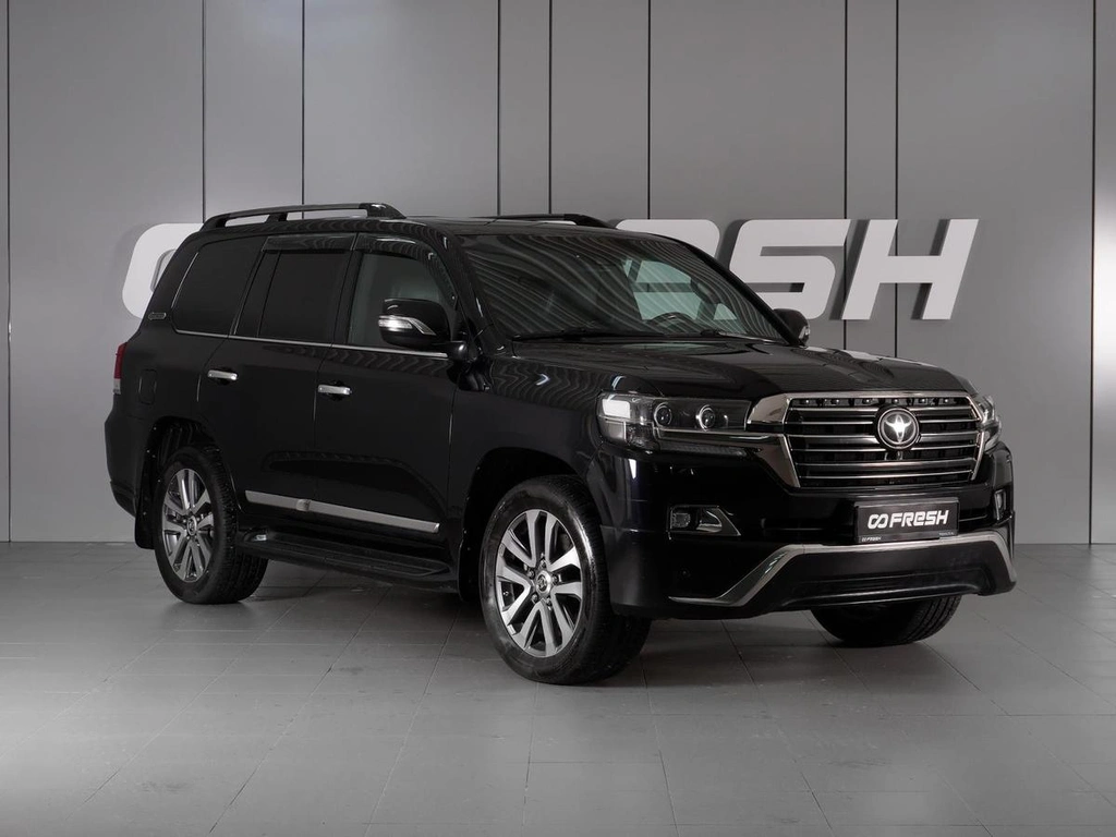 Внедорожник Toyota Land Cruiser 2016 года, 6649000 рублей, Красный Пахарь