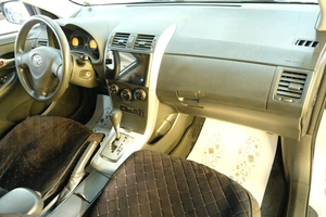 Седан Toyota Corolla 2008 года, 1049000 рублей, Омск