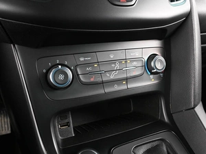 Седан Ford Focus 2016 года, 1099000 рублей, Ростов-на-Дону