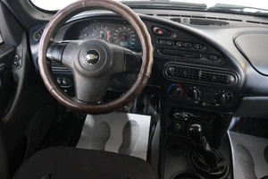 Внедорожник Chevrolet Niva 2015 года, 799000 рублей, Омск