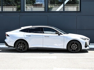 Лифтбек Changan UNI-V 2024 года, 2524000 рублей, Кирилловка