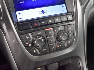 Седан Opel Astra 2013 года, 695200 рублей, Казань