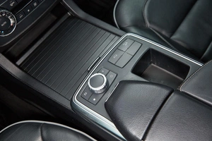 Внедорожник Mercedes-benz M-класс 2013 года, 2000000 рублей, Красноярск