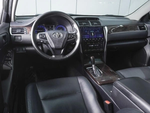 Седан Toyota Camry 2017 года, 1735000 рублей, Ростов-на-Дону