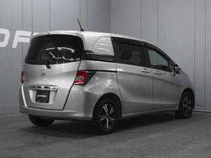 Минивэн Honda Freed 2014 года, 1095000 рублей, Омск