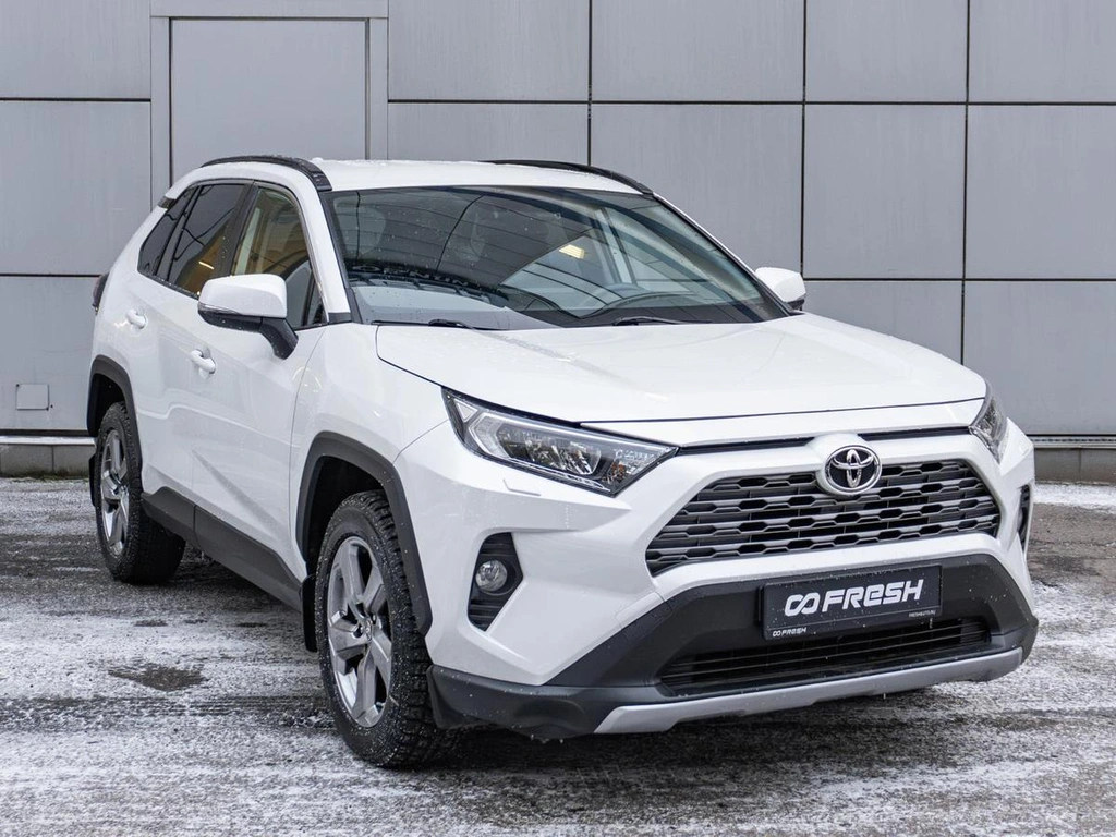 Внедорожник Toyota RAV4 2020 года, 2955000 рублей, Санкт-Петербург