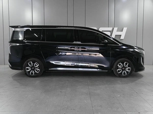 Минивэн Hongqi HQ9 2022 года, 5439000 рублей, Аксай
