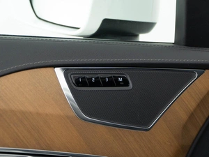 Внедорожник Volvo XC90 2021 года, 5249999 рублей, Москва