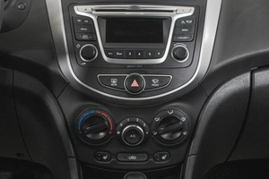 Седан Hyundai Solaris 2016 года, 1199000 рублей, Кемерово