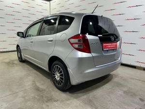 Хетчбэк Honda Fit 2009 года, 529000 рублей, Красноярск