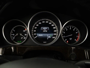 Седан Mercedes-benz E-класс 2013 года, 1998444 рублей, Москва