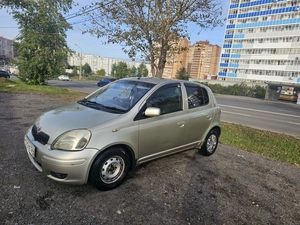 Хетчбэк Toyota Vitz 2002 года, 280000 рублей, Красноярск